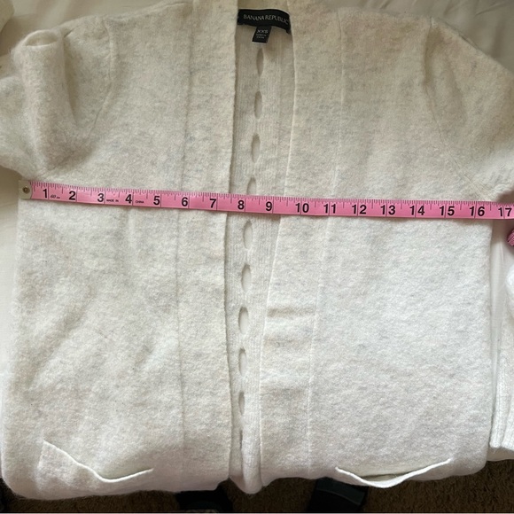 Banana Republic Aire Split Point Cardigan - Picture 7 of 9